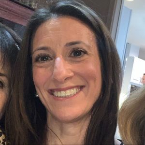 Meet your Posher, Debra